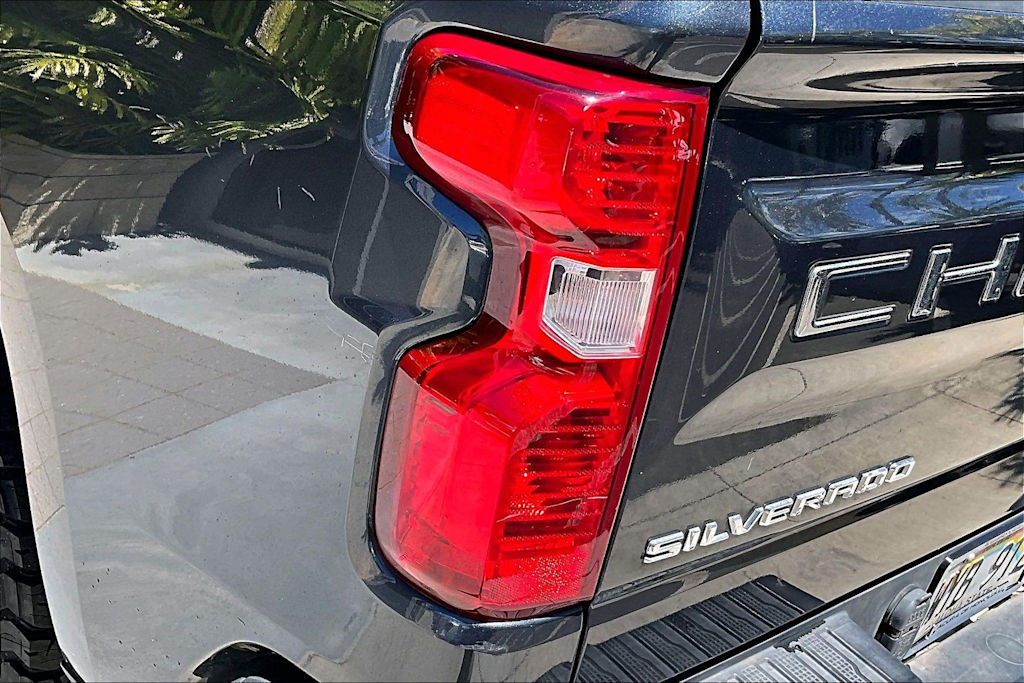 Thumbnail: 2021 Chevrolet Silverado 1500 - 32