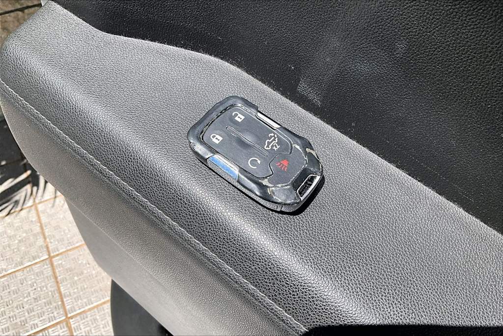 Thumbnail: 2021 Chevrolet Silverado 1500 - 19