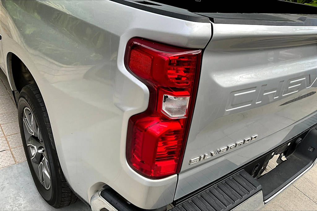 Thumbnail: 2020 Chevrolet Silverado 1500 - 32