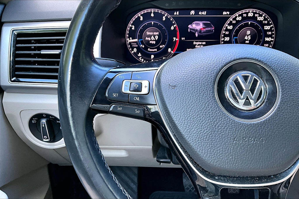 Thumbnail: 2018 Volkswagen Atlas - 25