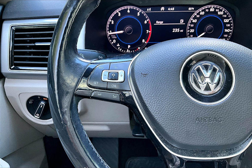 Thumbnail: 2018 Volkswagen Atlas - 25