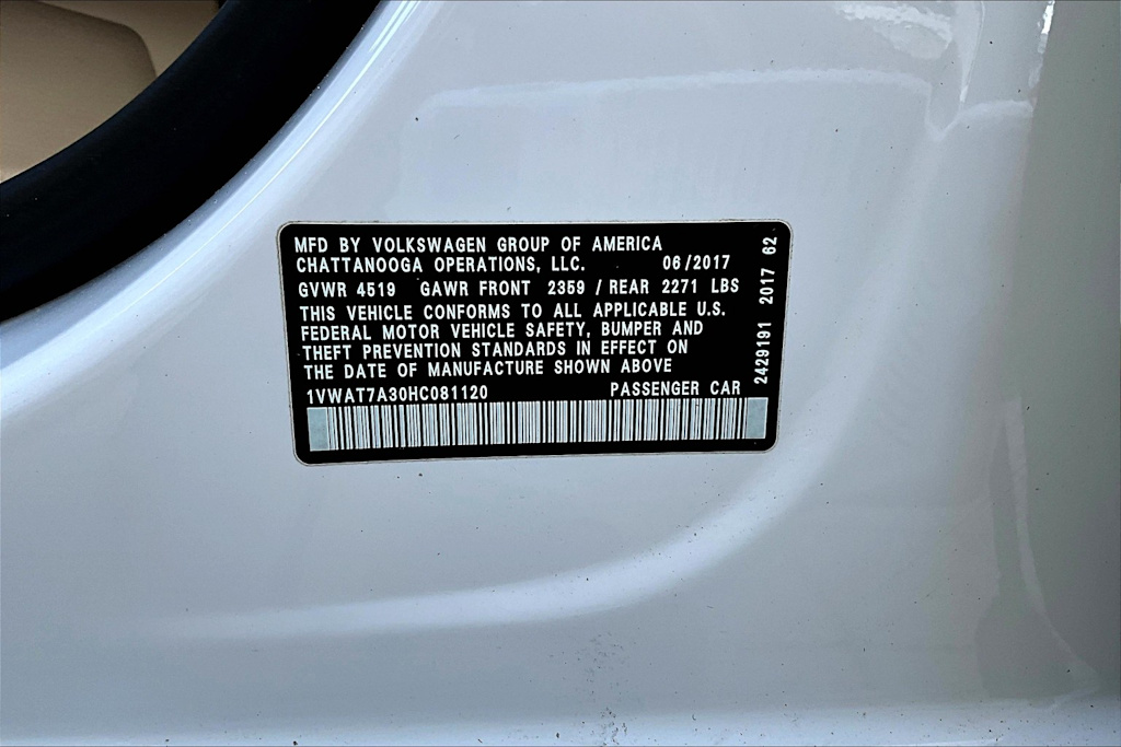 Thumbnail: 2017 Volkswagen Passat - 18