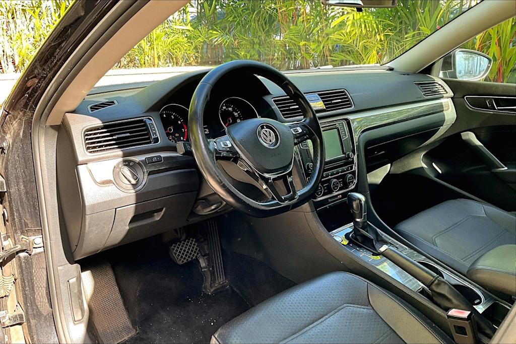 Thumbnail: 2018 Volkswagen Passat - 2