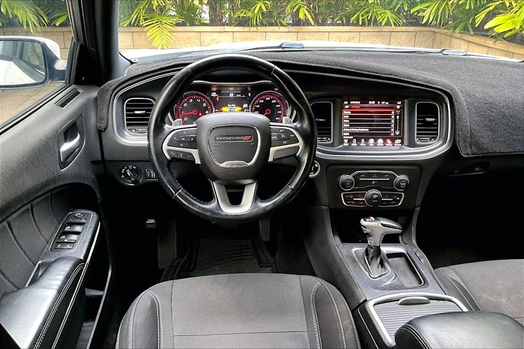 Thumbnail: 2016 Dodge Charger - 14