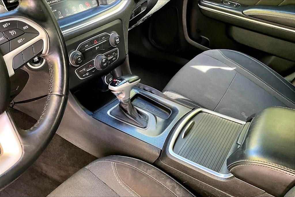 Thumbnail: 2016 Dodge Charger - 21