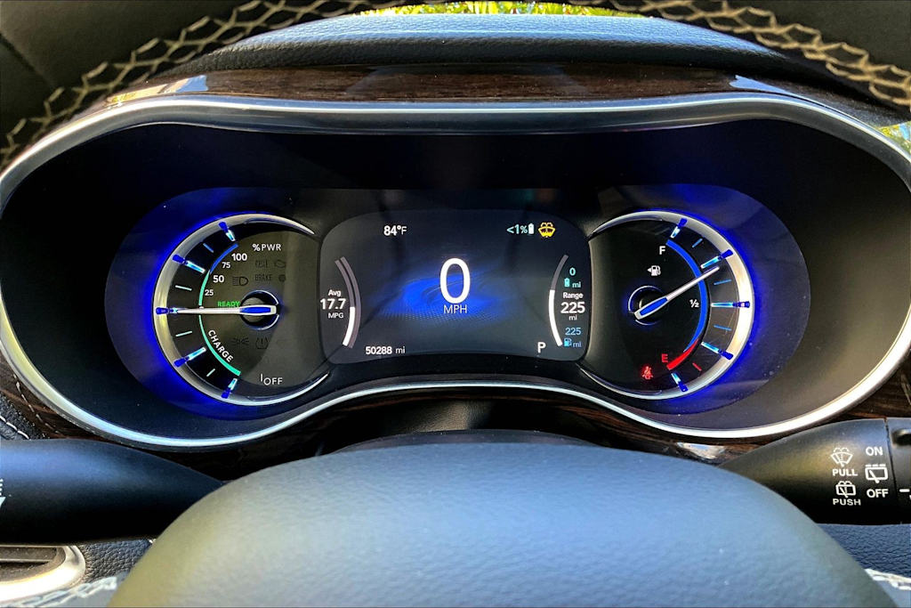 Thumbnail: 2022 Chrysler Pacifica - 18