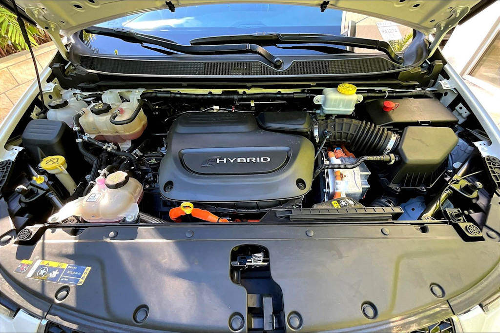 Thumbnail: 2022 Chrysler Pacifica - 9