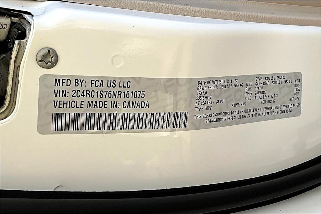 Thumbnail: 2022 Chrysler Pacifica - 20