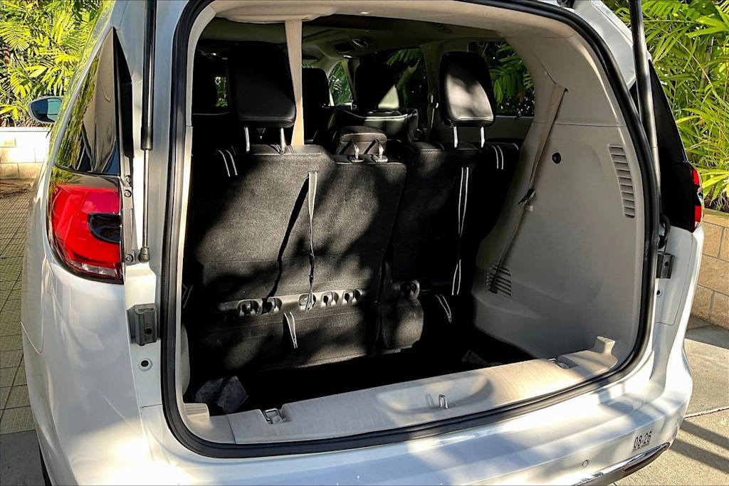 Thumbnail: 2022 Chrysler Pacifica - 21