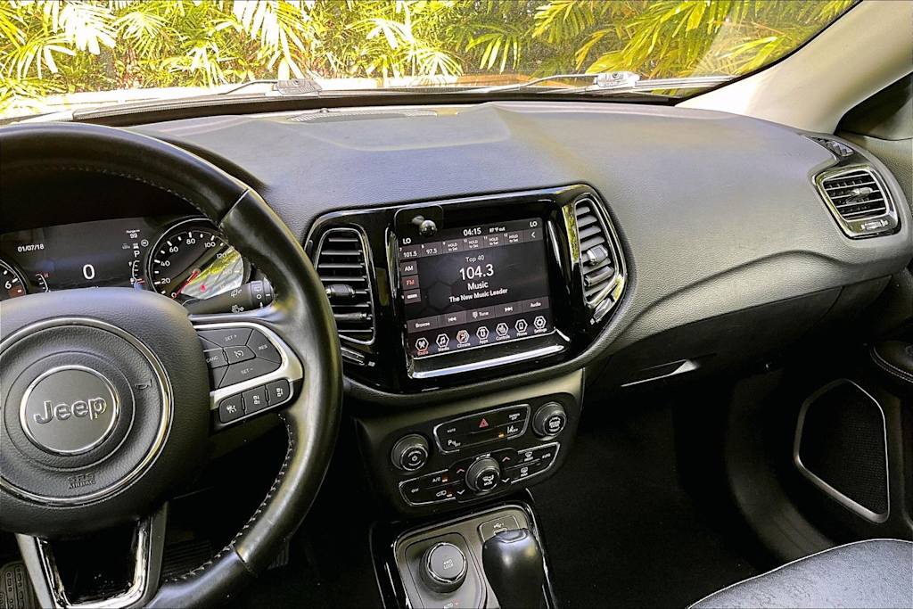 Thumbnail: 2021 Jeep Compass - 15