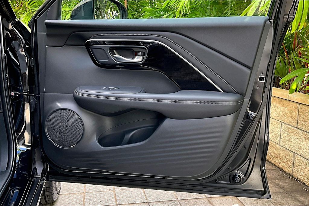 Thumbnail: 2025 Acura ADX - 28