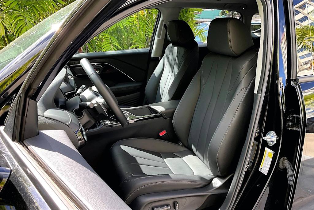 Thumbnail: 2025 Acura ADX - 10