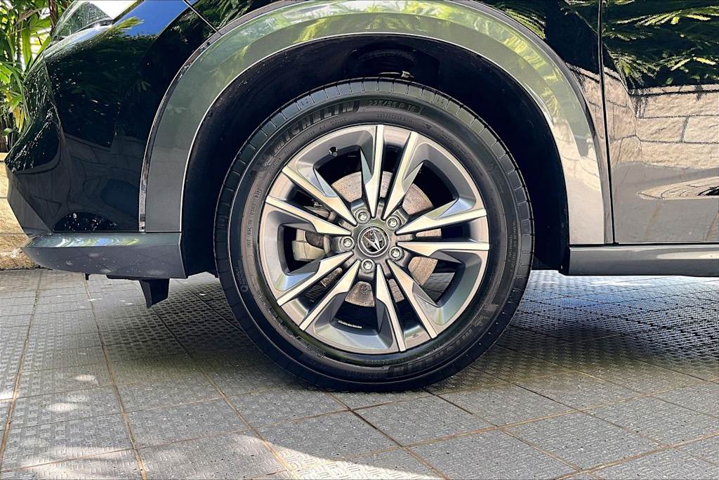 Thumbnail: 2025 Acura ADX - 7