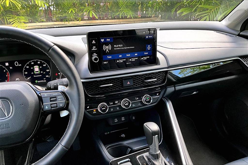 Thumbnail: 2025 Acura ADX - 14