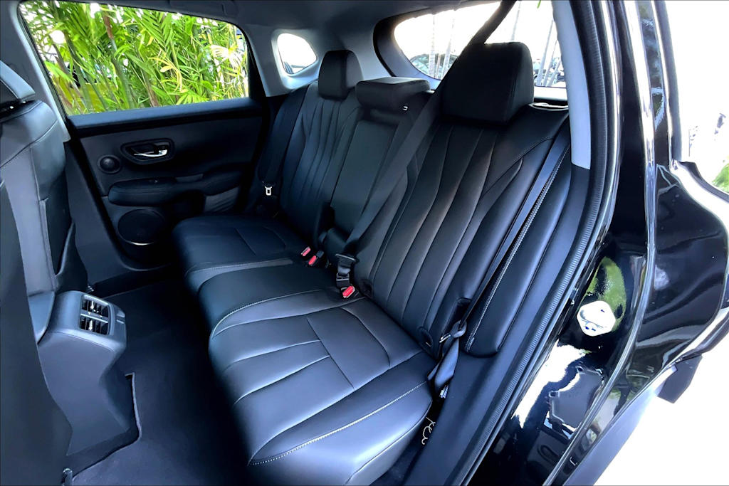 Thumbnail: 2025 Acura ADX - 21