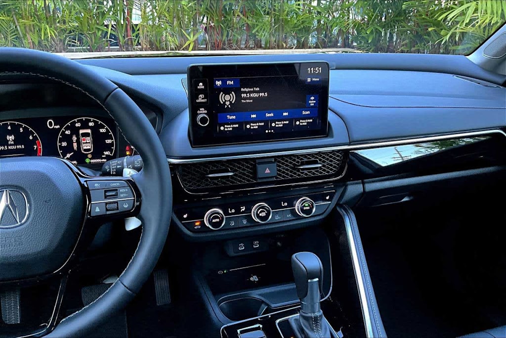 Thumbnail: 2025 Acura ADX - 15