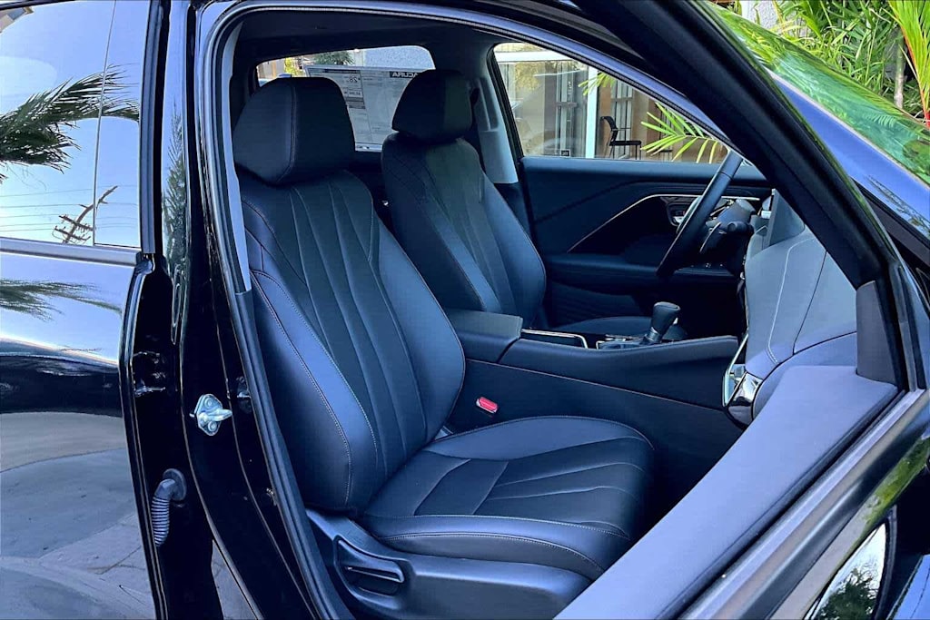 Thumbnail: 2025 Acura ADX - 12