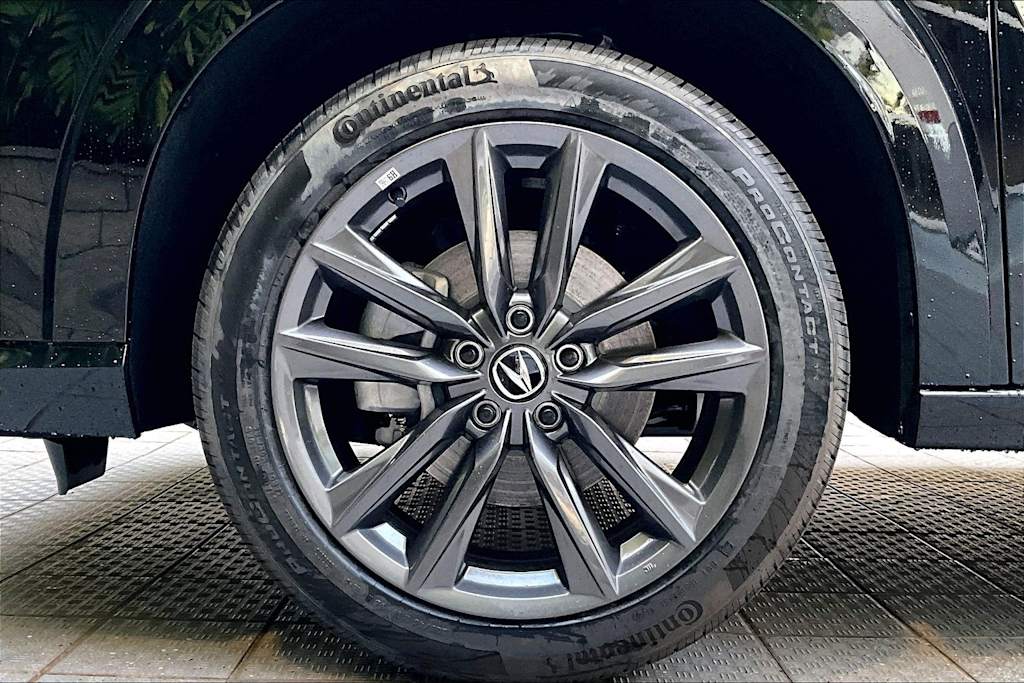 Thumbnail: 2025 Acura ADX - 8