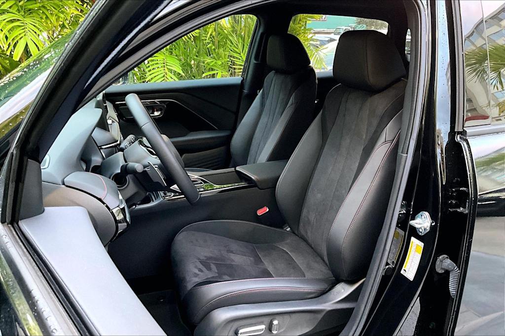 Thumbnail: 2025 Acura ADX - 11