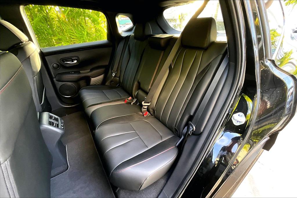 Thumbnail: 2025 Acura ADX - 21