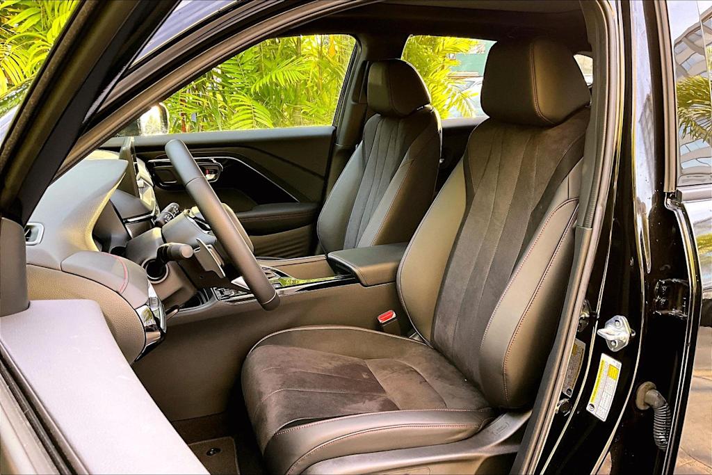 Thumbnail: 2025 Acura ADX - 11