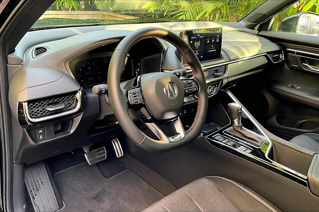 Thumbnail: 2025 Acura ADX - 2