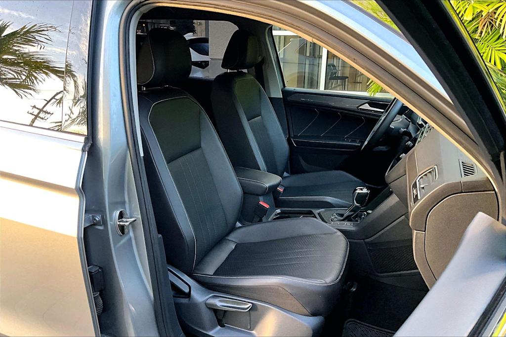 Thumbnail: 2022 Volkswagen Tiguan - 12