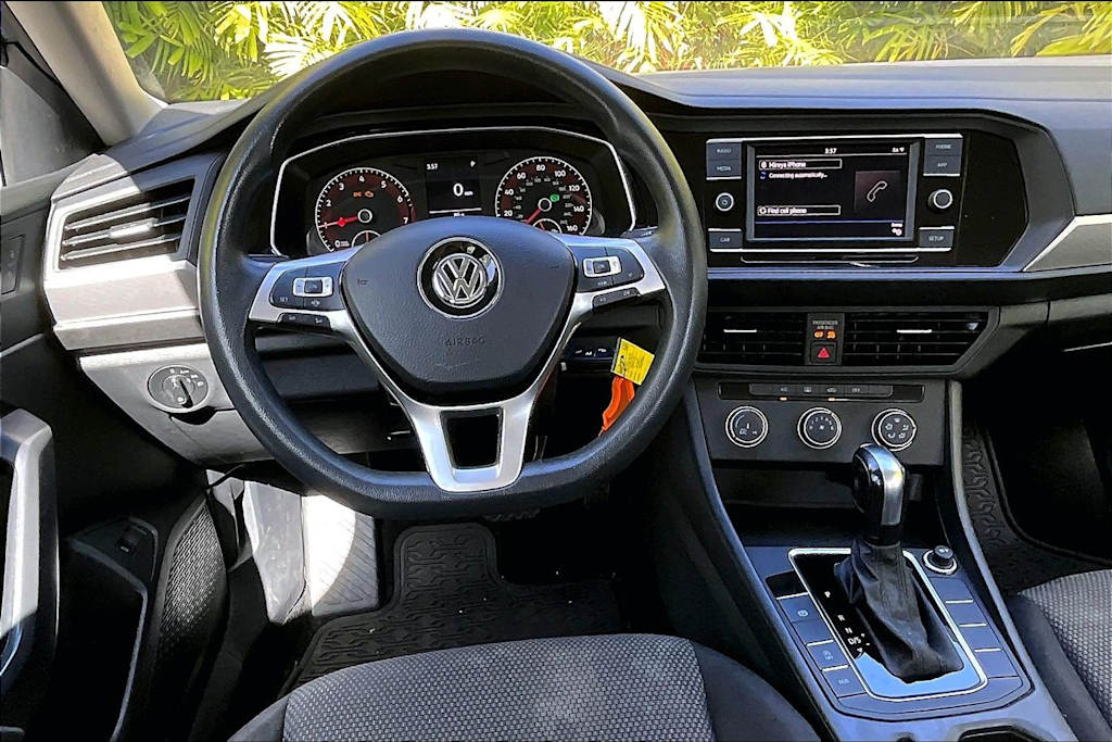 Thumbnail: 2019 Volkswagen Jetta - 14