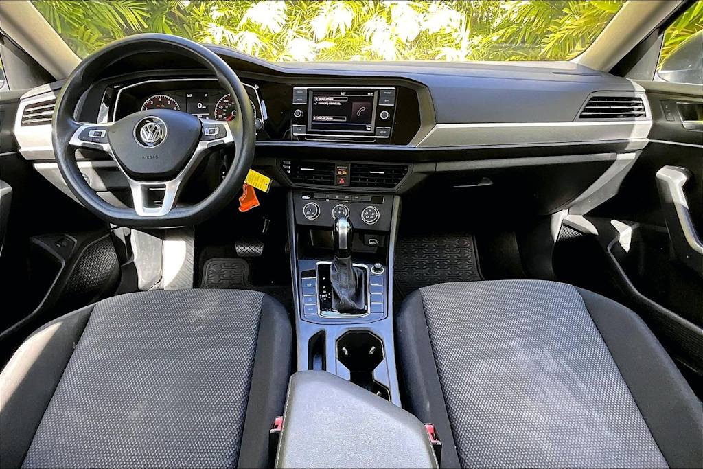 Thumbnail: 2019 Volkswagen Jetta - 10
