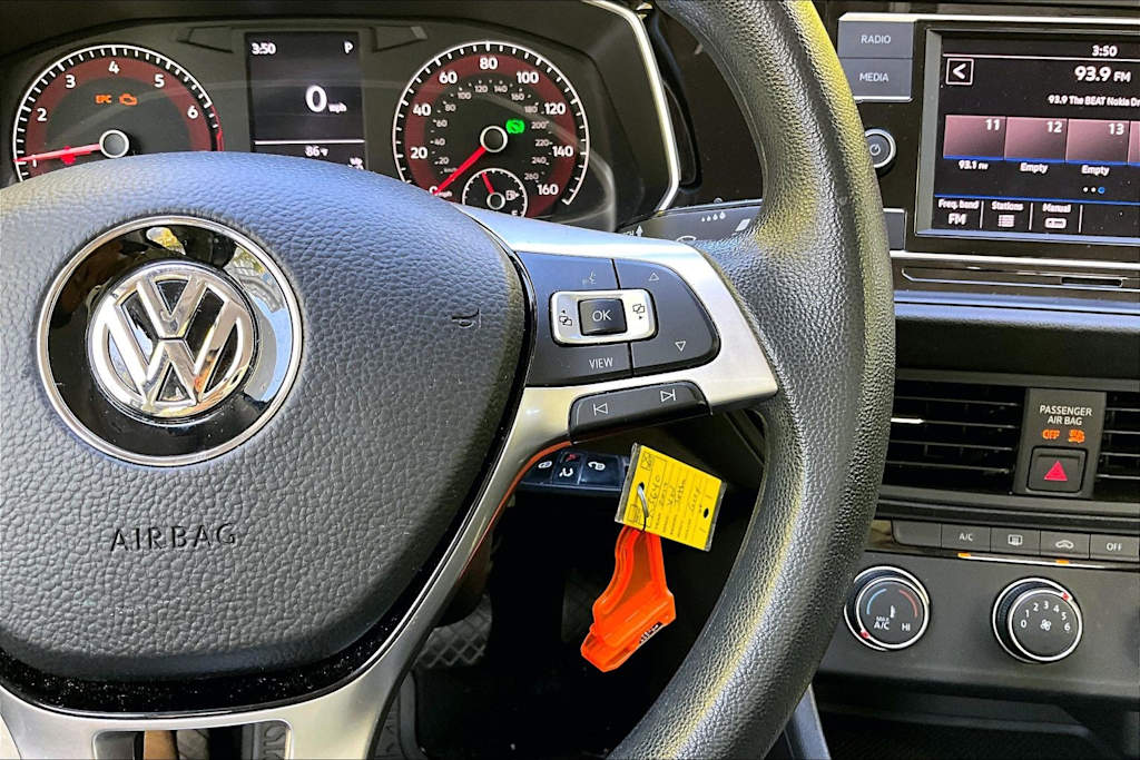 Thumbnail: 2019 Volkswagen Jetta - 27