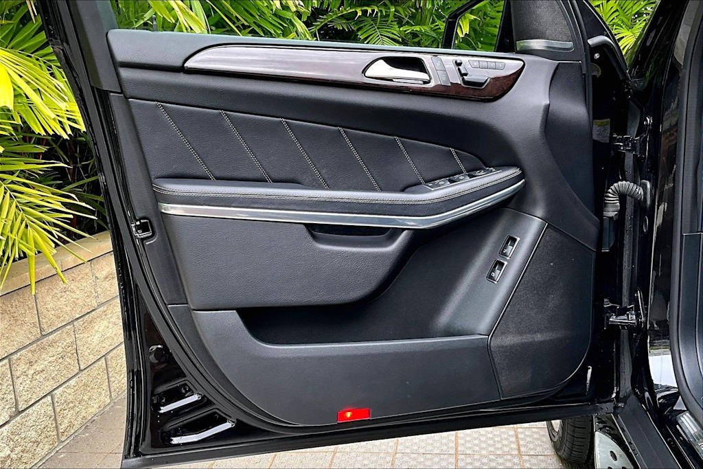 Thumbnail: 2014 Mercedes-Benz GL-Class - 27