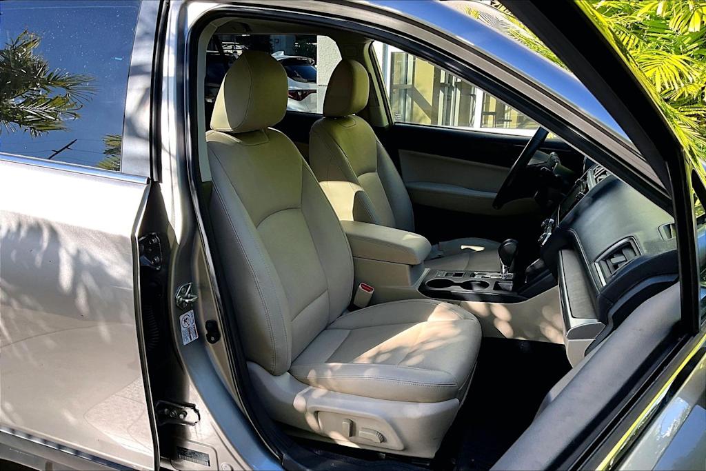 Thumbnail: 2016 Subaru Outback - 12