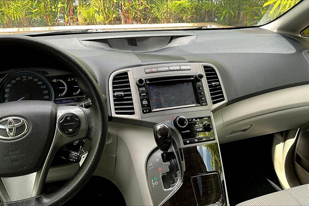 Thumbnail: 2014 Toyota Venza - 15