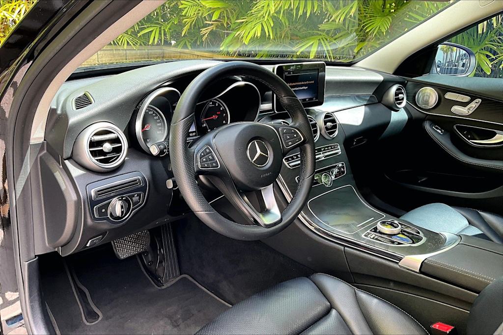 Thumbnail: 2017 Mercedes-Benz C-Class - 2