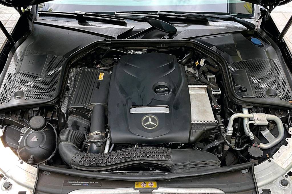Thumbnail: 2017 Mercedes-Benz C-Class - 9