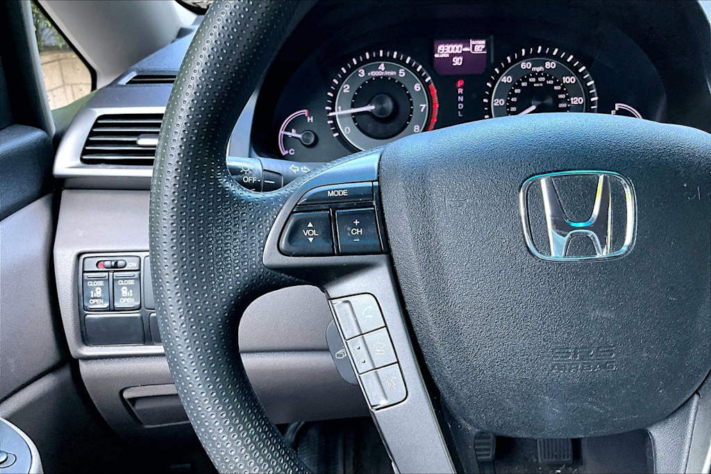Thumbnail: 2014 Honda Odyssey - 25
