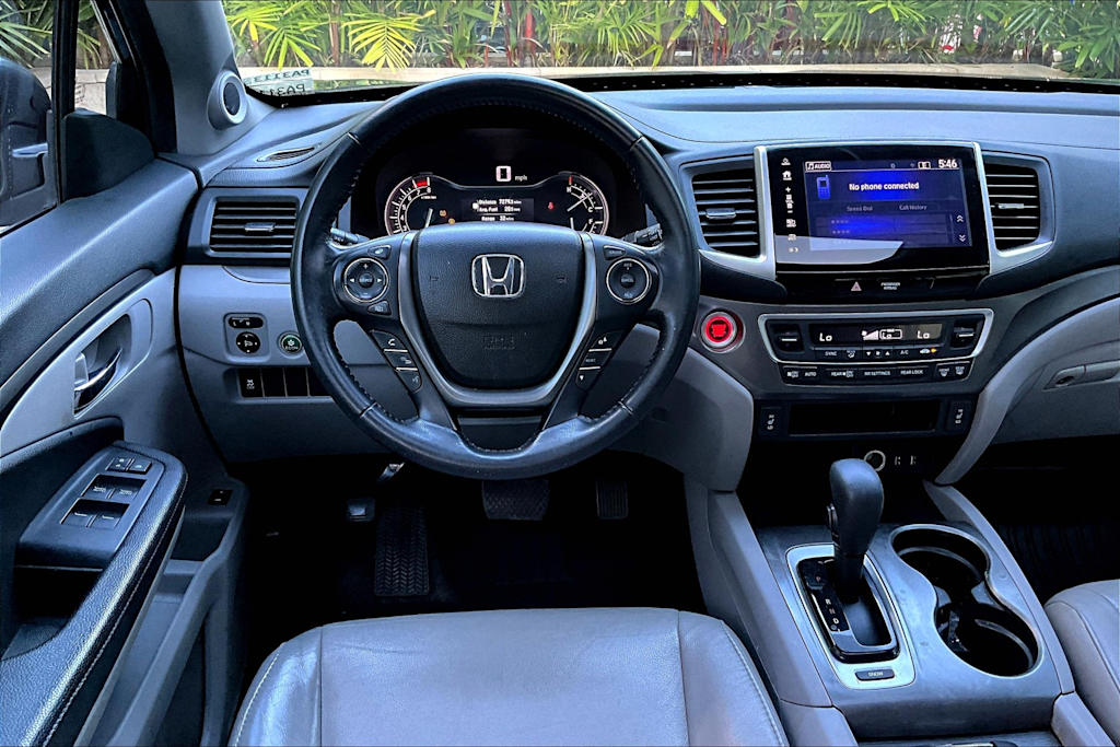 Thumbnail: 2017 Honda Pilot - 14