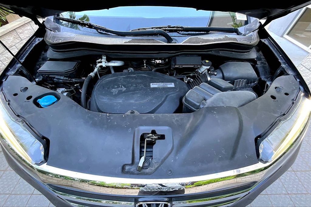 Thumbnail: 2017 Honda Pilot - 9