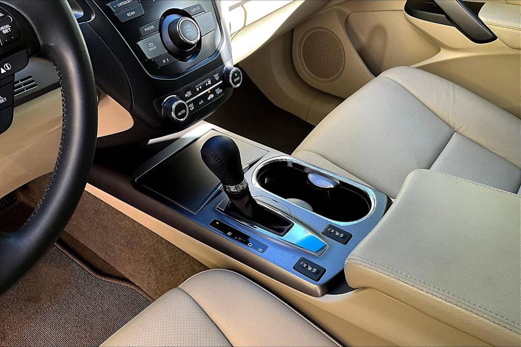 Thumbnail: 2015 Acura RDX - 17