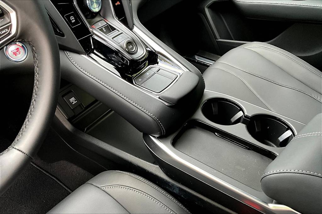 Thumbnail: 2025 Acura RDX - 16