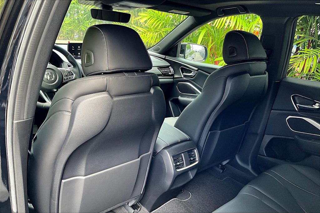 Thumbnail: 2025 Acura RDX - 13