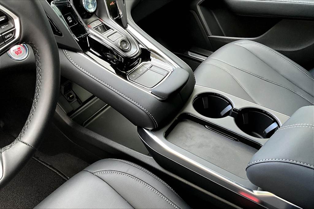 Thumbnail: 2025 Acura RDX - 16