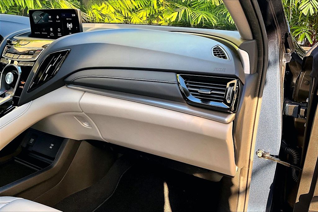 Thumbnail: 2025 Acura RDX - 25