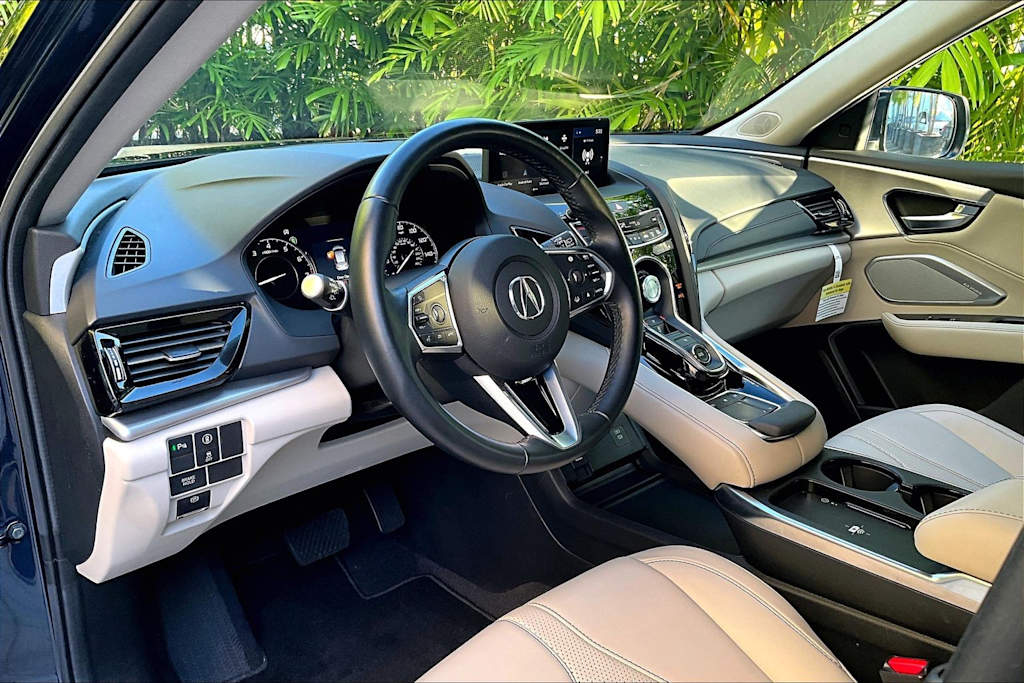 Thumbnail: 2025 Acura RDX - 2