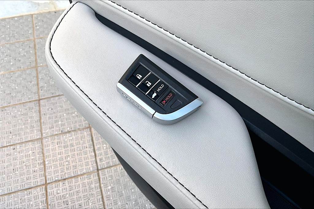 Thumbnail: 2025 Acura RDX - 22