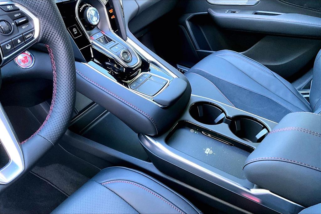 Thumbnail: 2026 Acura RDX - 16