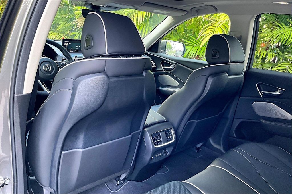Thumbnail: 2026 Acura RDX - 13