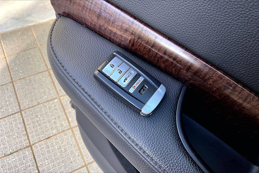 Thumbnail: 2019 Acura MDX - 20