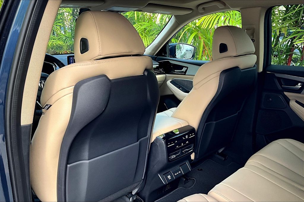 Thumbnail: 2025 Acura MDX - 13