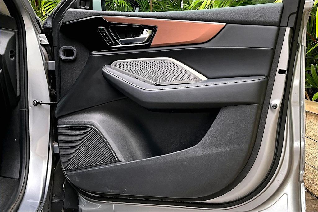 Thumbnail: 2022 Acura MDX - 28